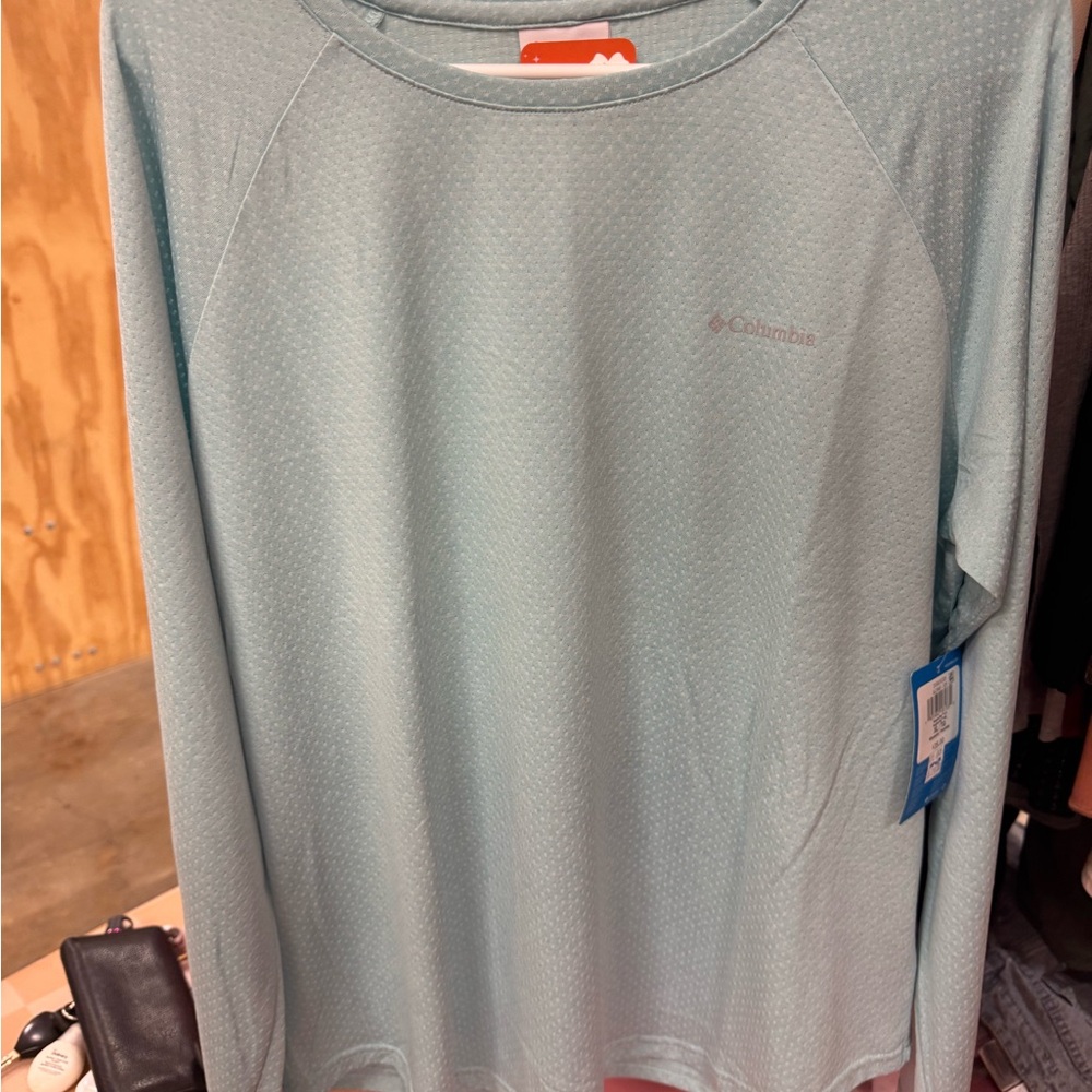 Columbia Sky Blue Omni-Wick Shirt